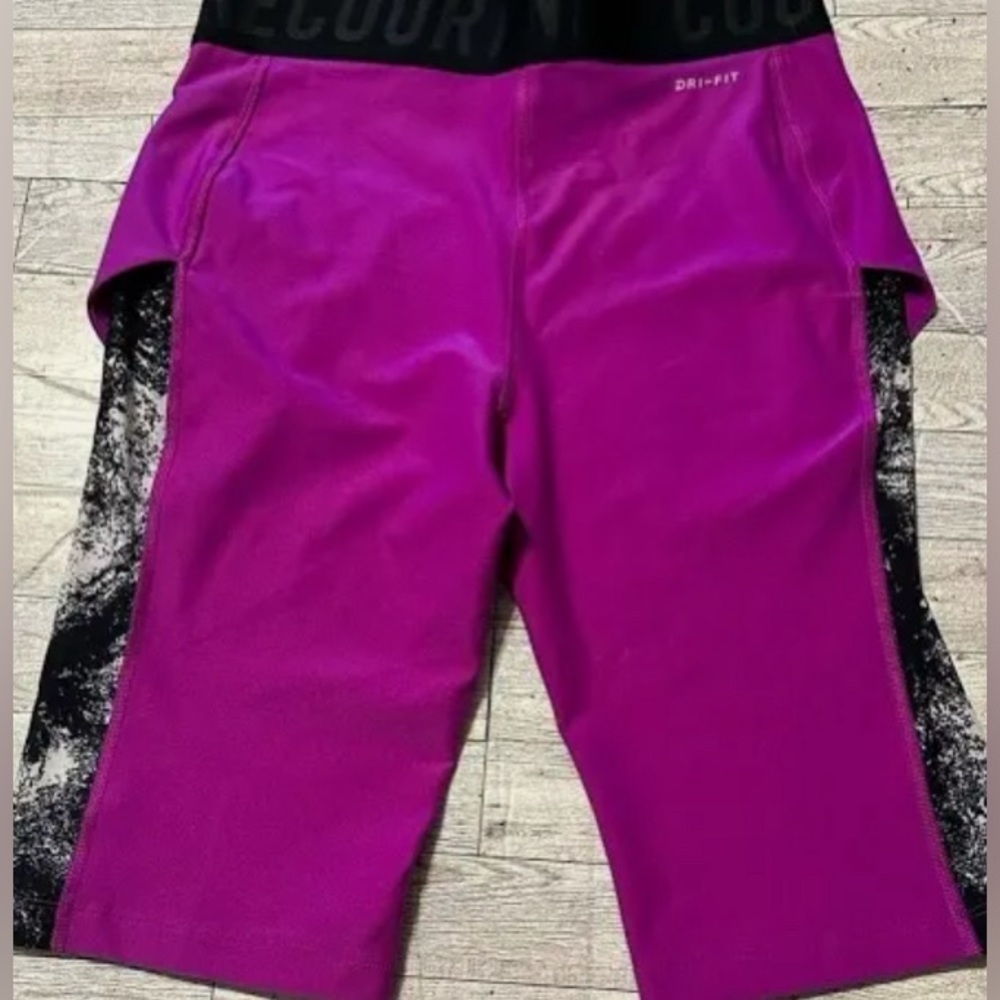 Women Nike shorts
 Ba